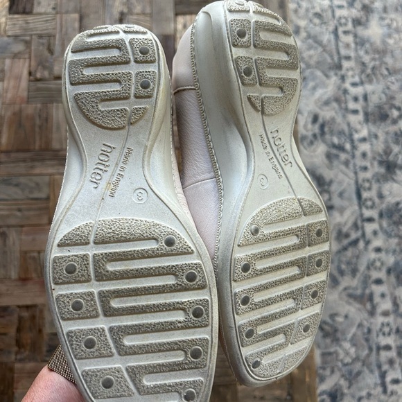 Hotter Mexico STD Comfort Concept Leather Flower Flat Size 5 - Picture 5 of 9